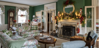 Call For Holiday Host Homes